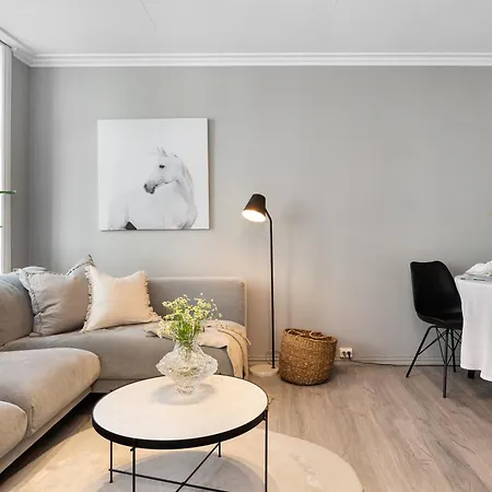 Charming Apartment, Walk To Everything In Bergen