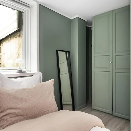 Charming Apartment, Walk To Everything In Bergen Lii